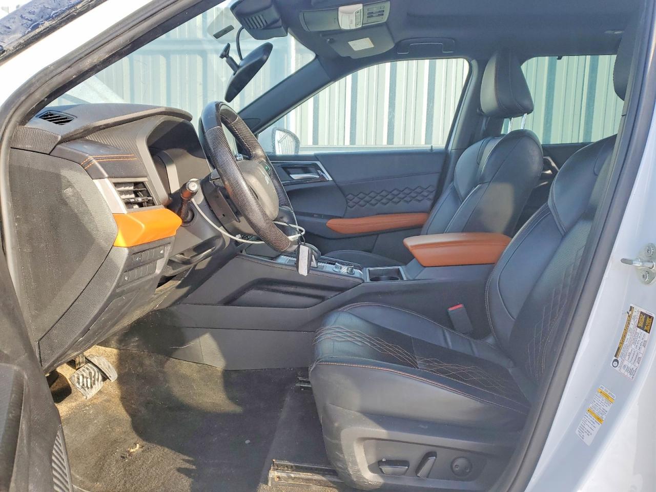 2023 Mitsubishi Outlander sel