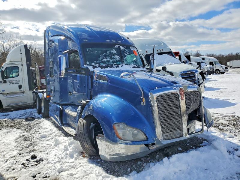 2017 Kenworth T680 Semi Truck