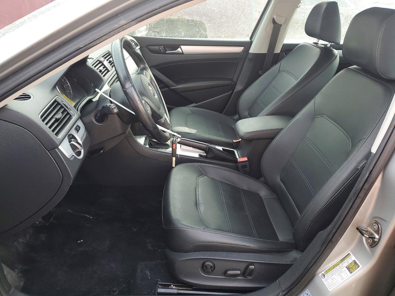 2012 Volkswagen Passat se