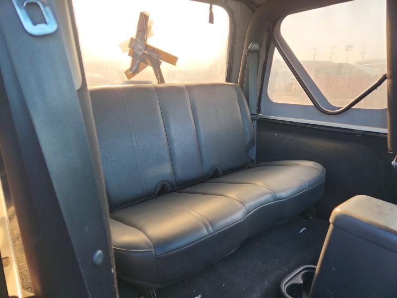 2004 Jeep Wrangler / tj se