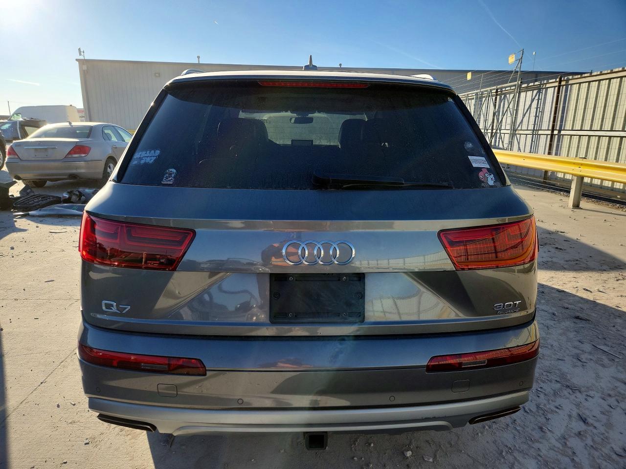 2017 Audi Q7 Premium Plus