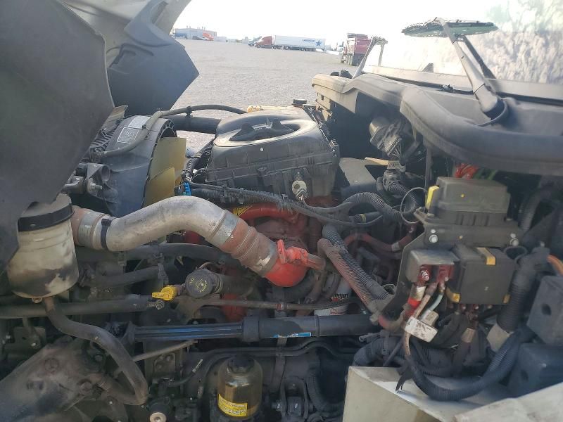 2023 International Mv607 box Truck