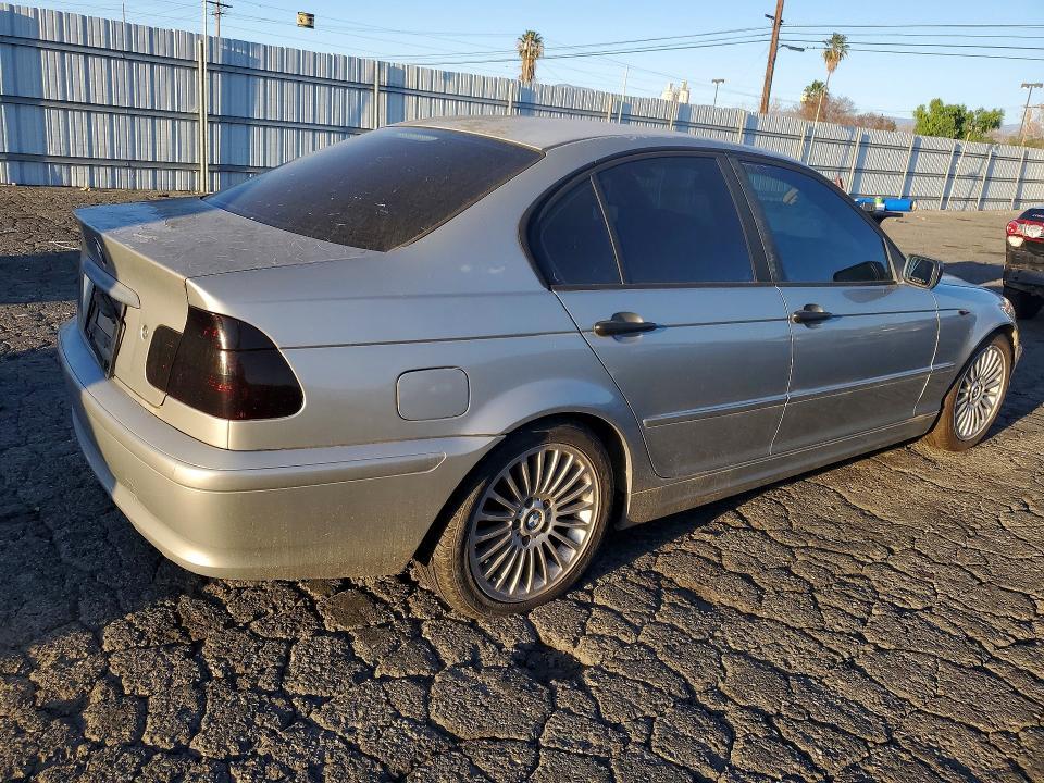 2002 BMW 325 i