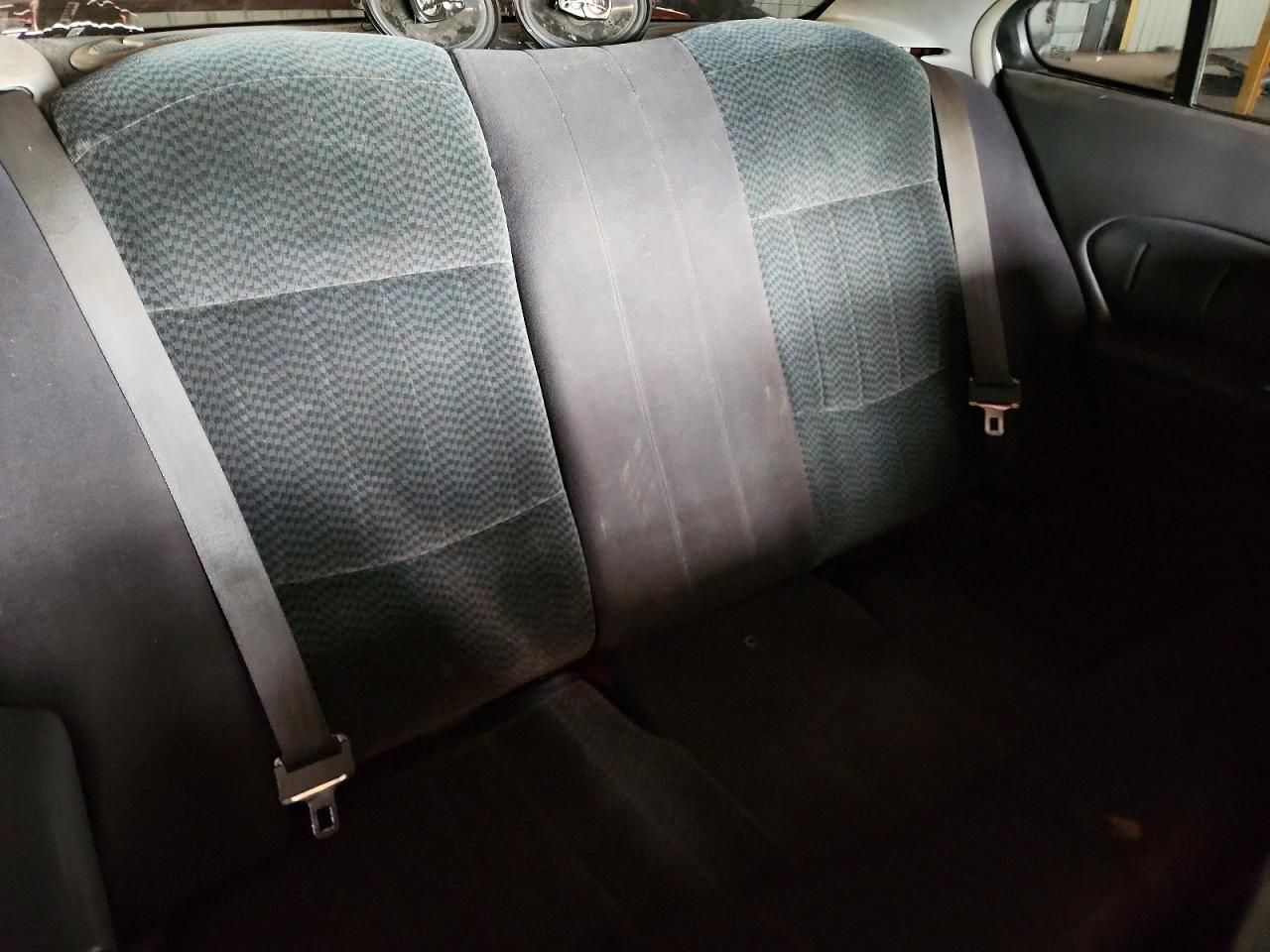 2004 Pontiac Grand am SE1