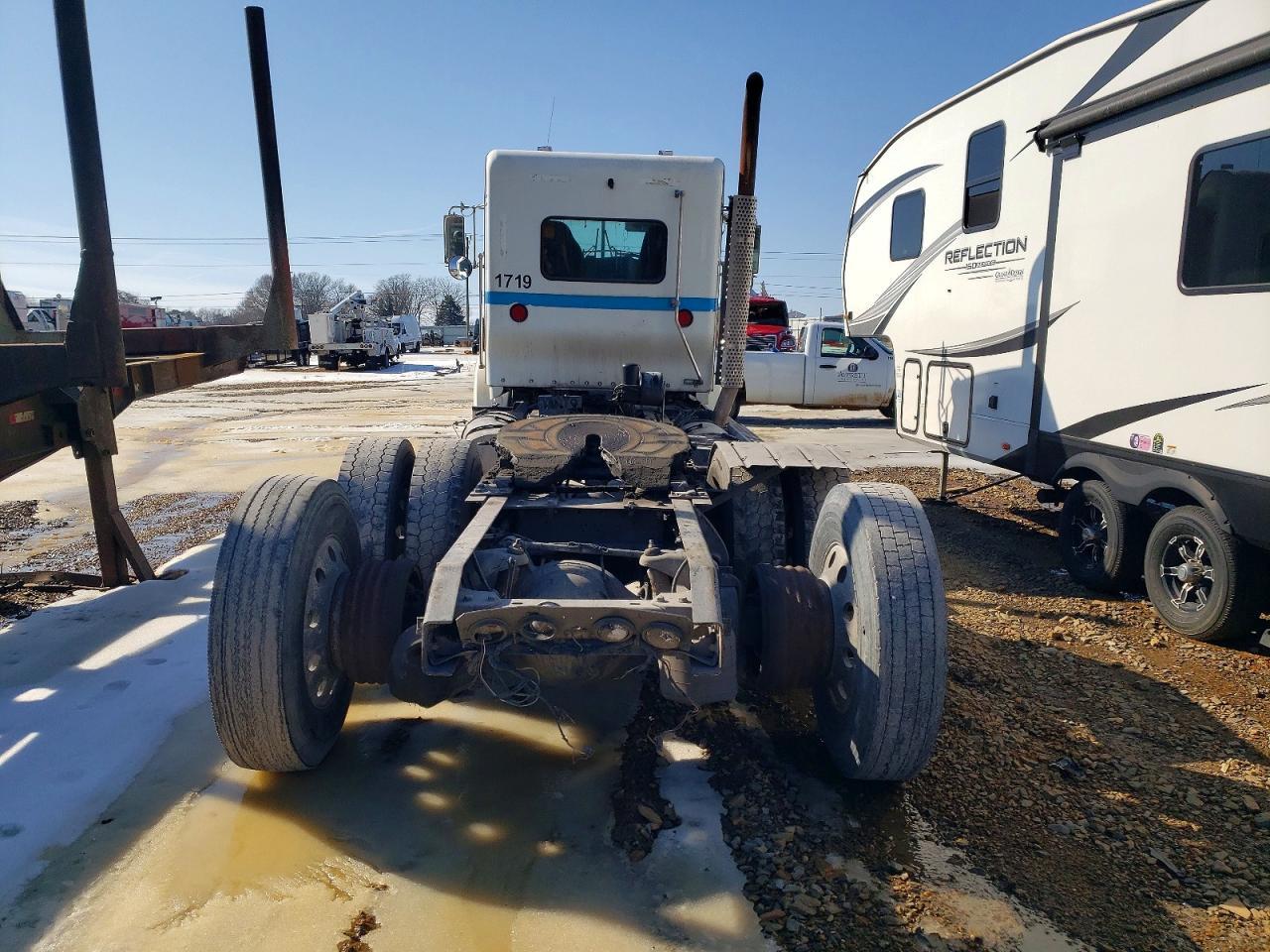 2015 Kenworth T880 Semi Truck