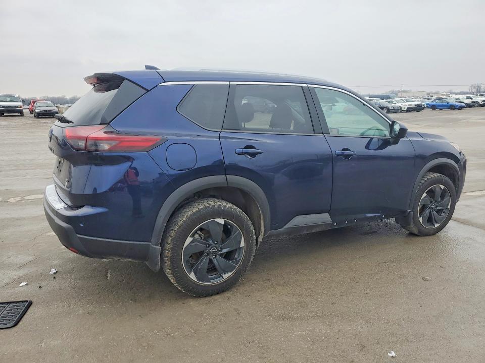 2025 Nissan Rogue sv