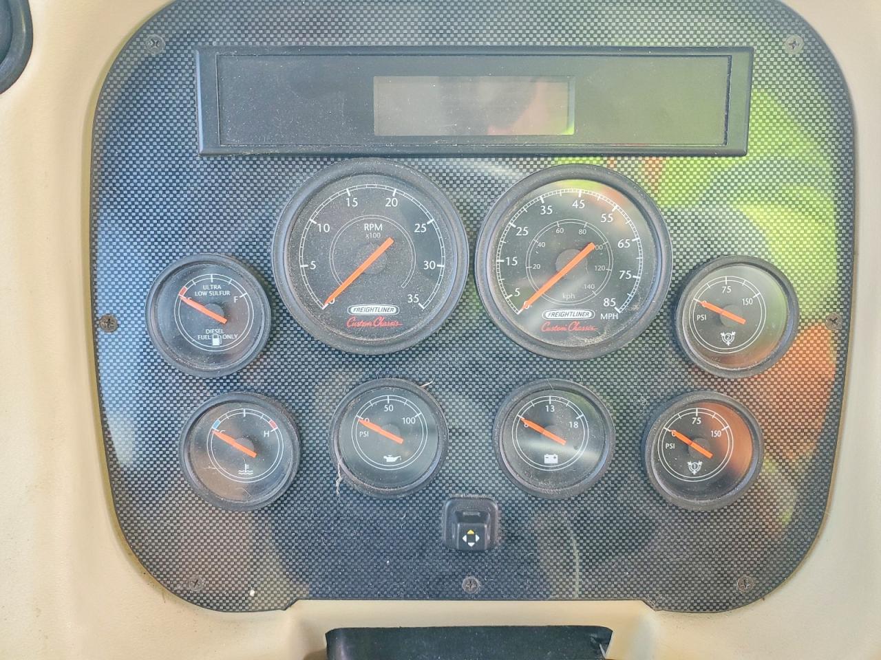 2010 Freightliner Chassis XC