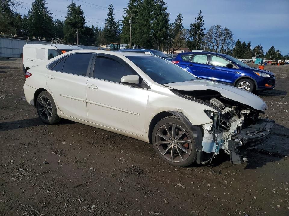 2015 Toyota Camry xse