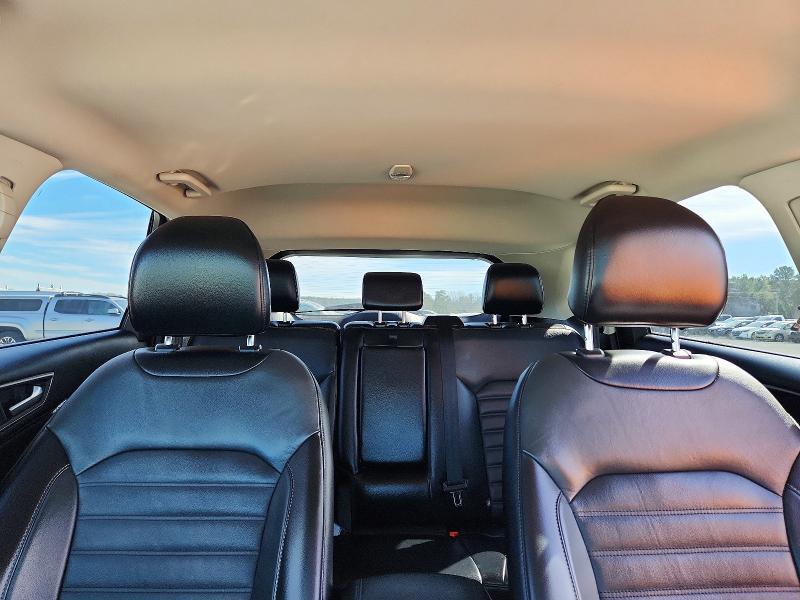 2017 Ford Edge sel