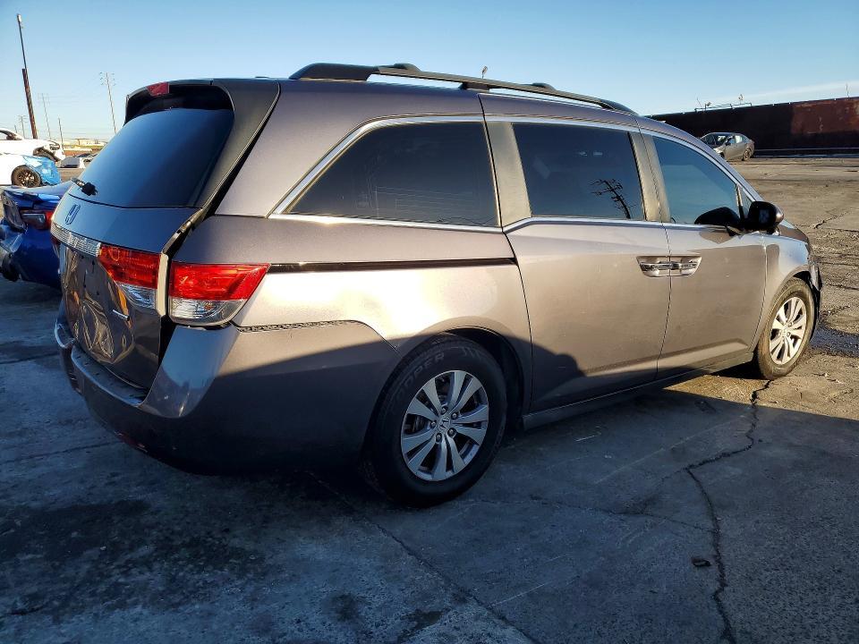 2016 Honda Odyssey se