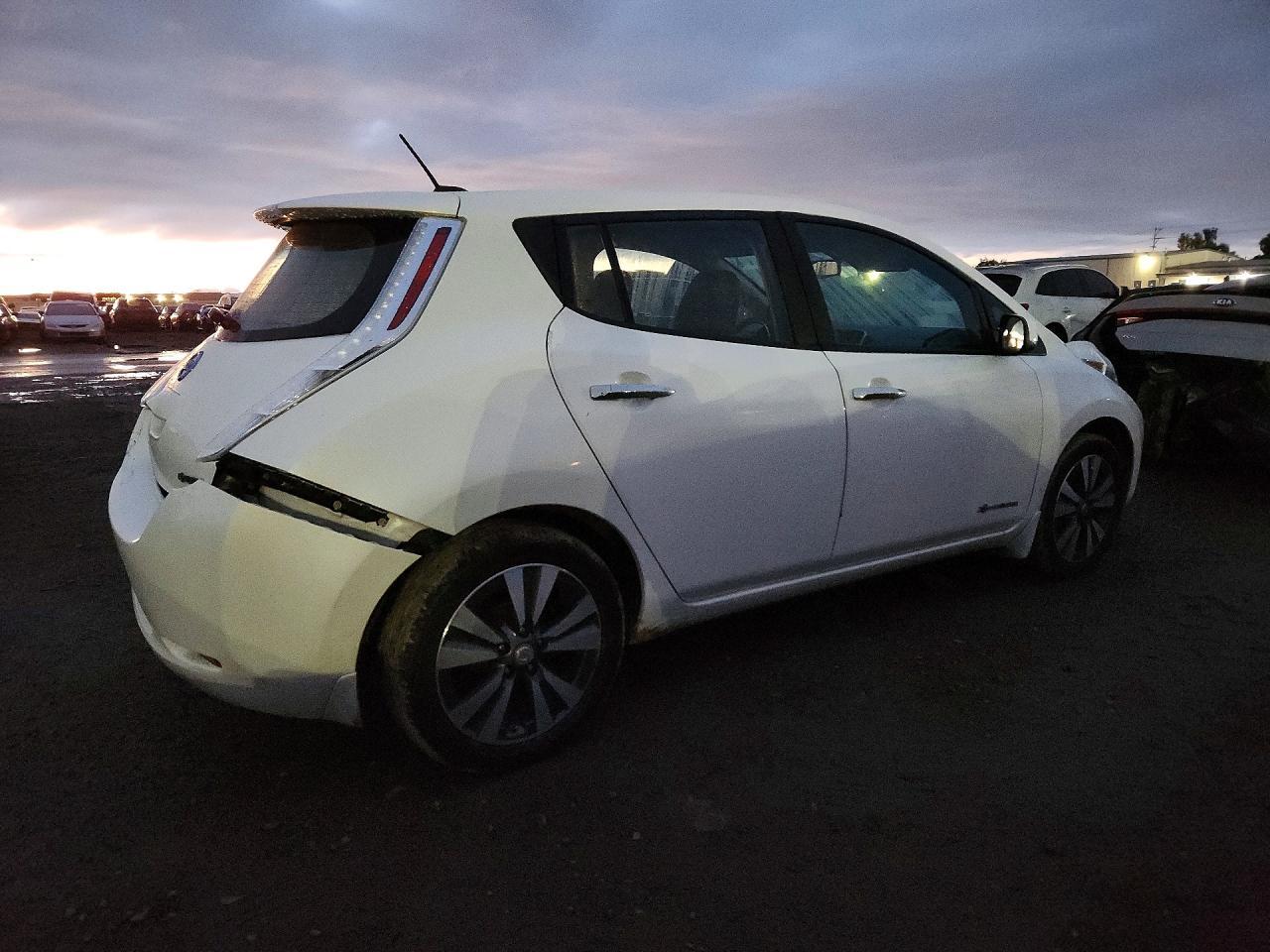 2015 Nissan Leaf s