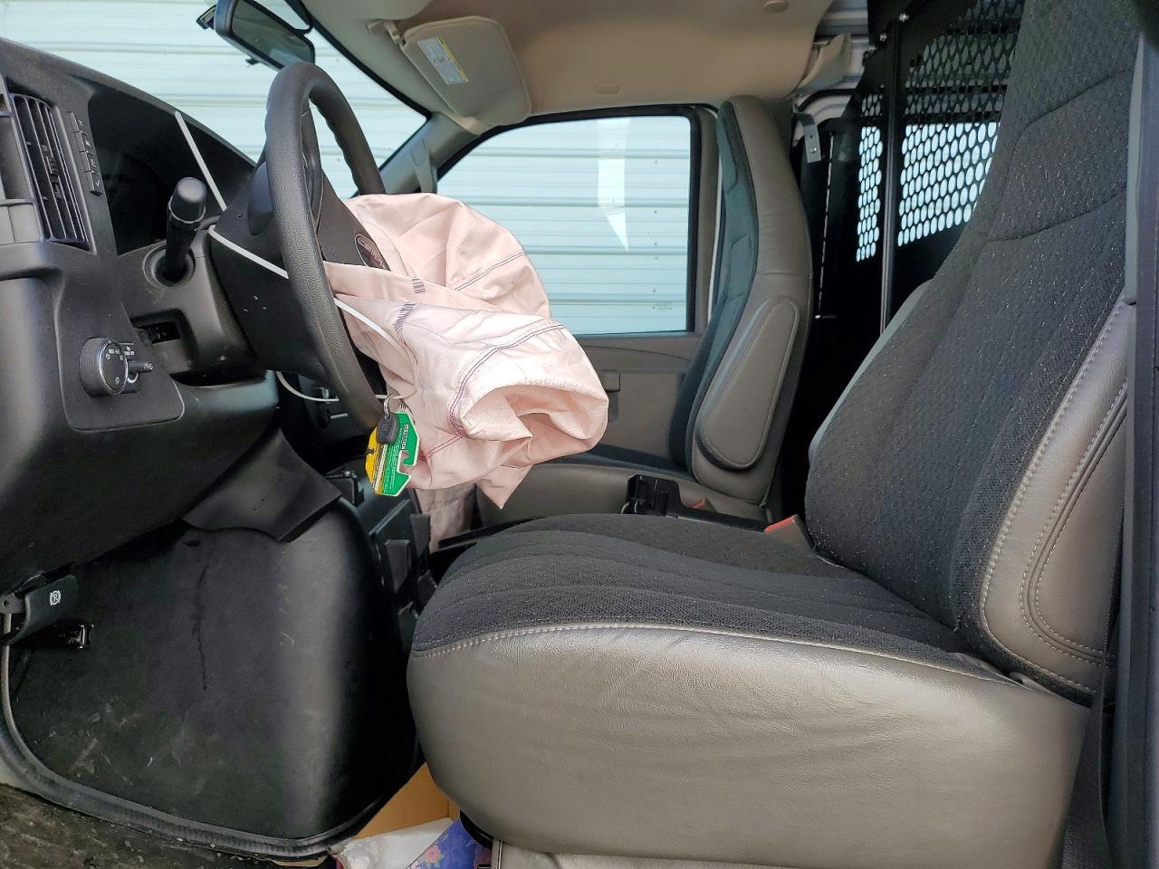 2025 GMC Savana Delivery van