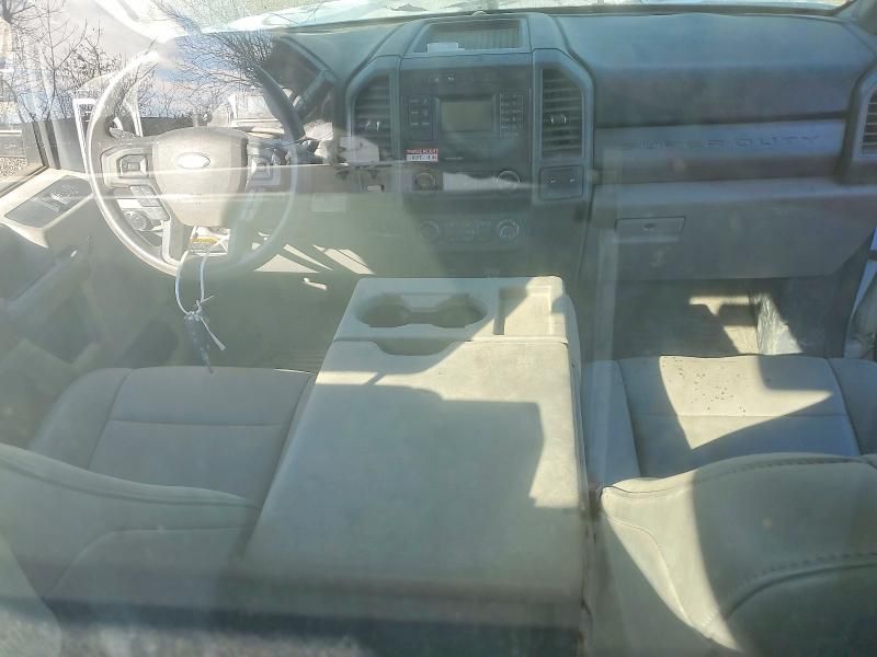 2019 Ford F550 Bucket Truck