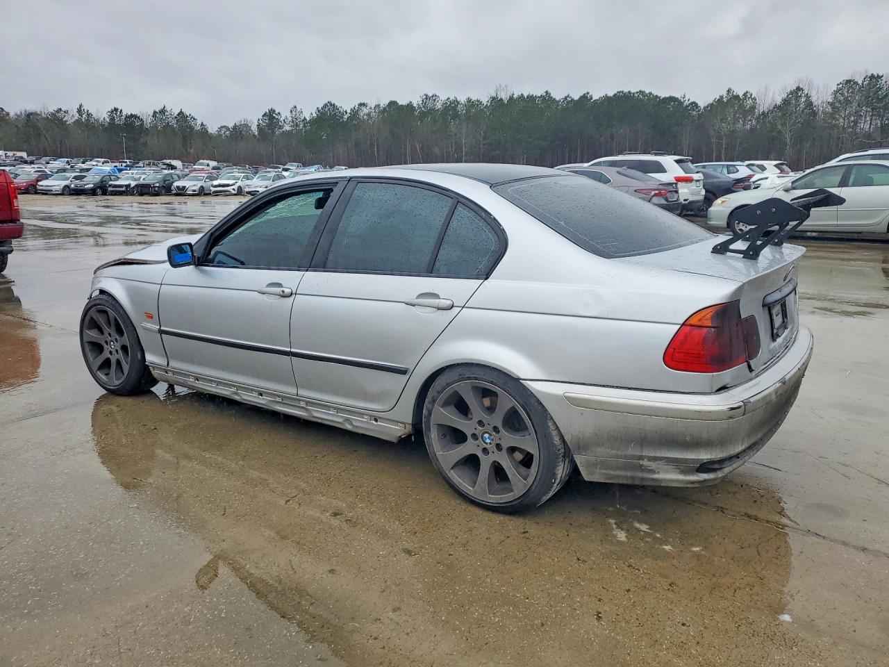 2001 BMW 325 i