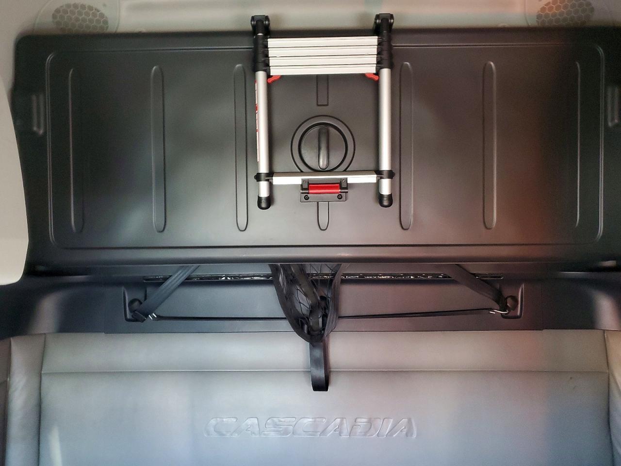 2022 Freigliner Cascadia 126