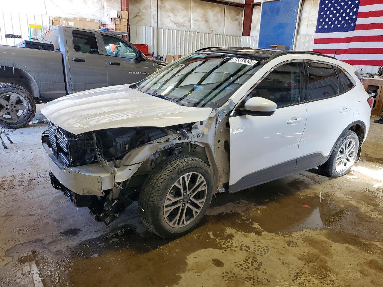 2021 Ford Escape sel