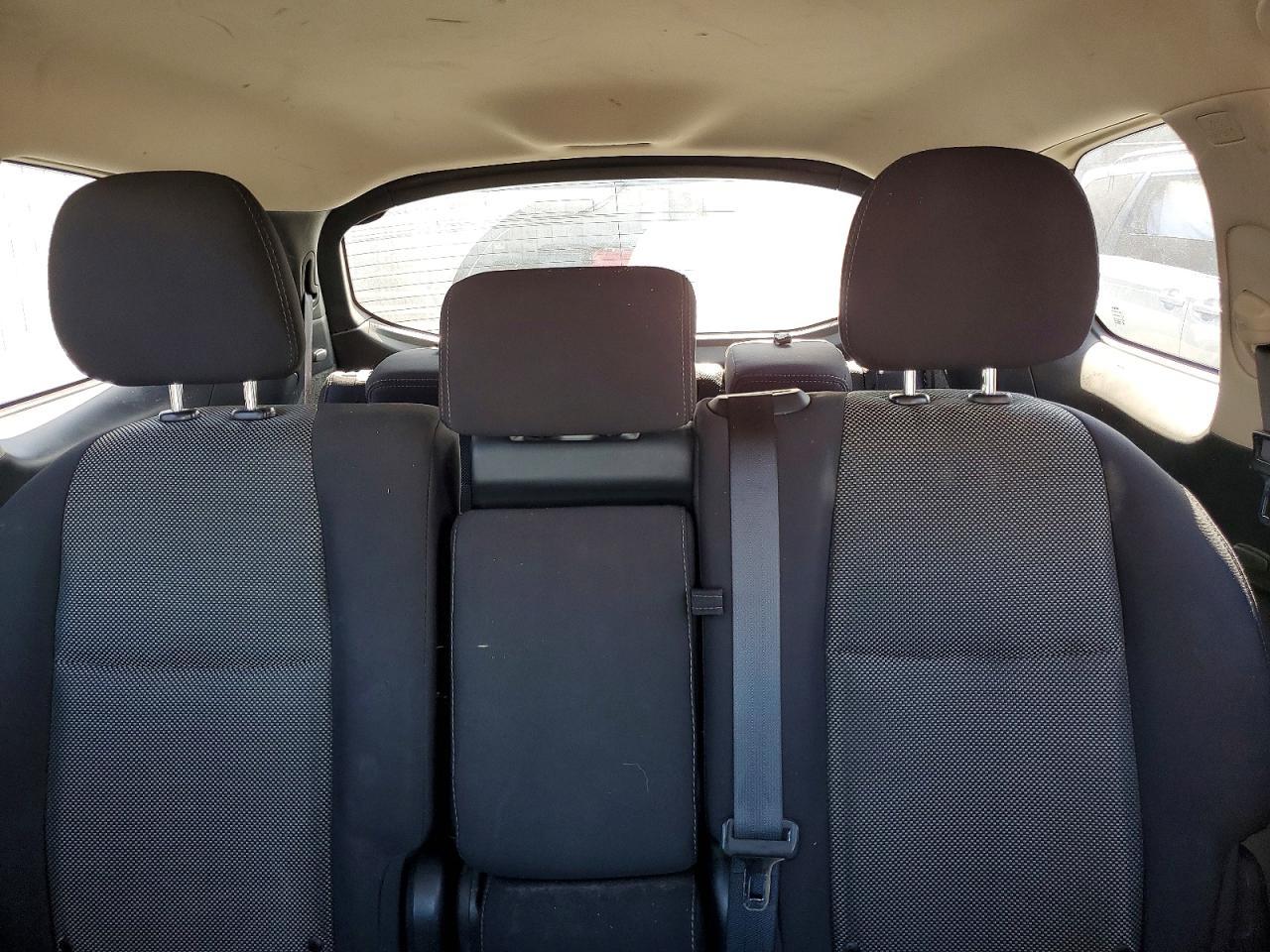 2019 Nissan Pathfinder sv