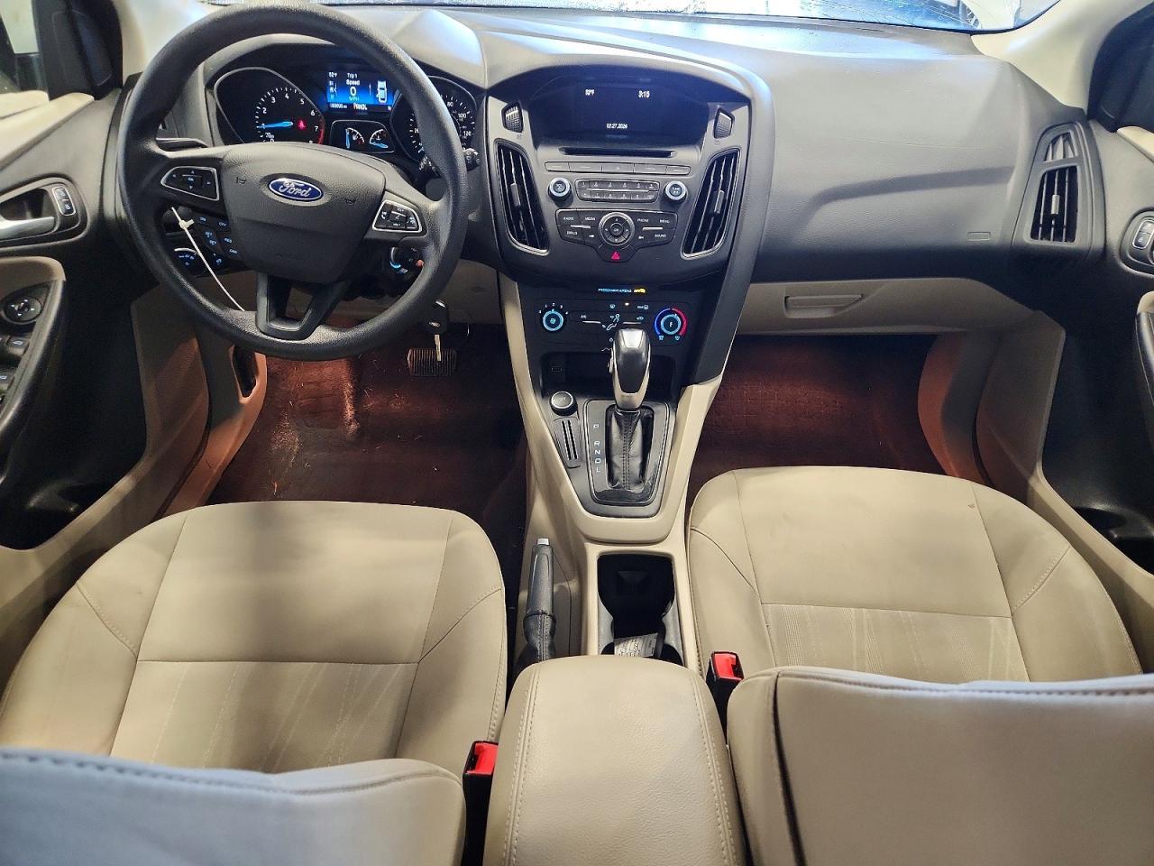 2016 Ford Focus se