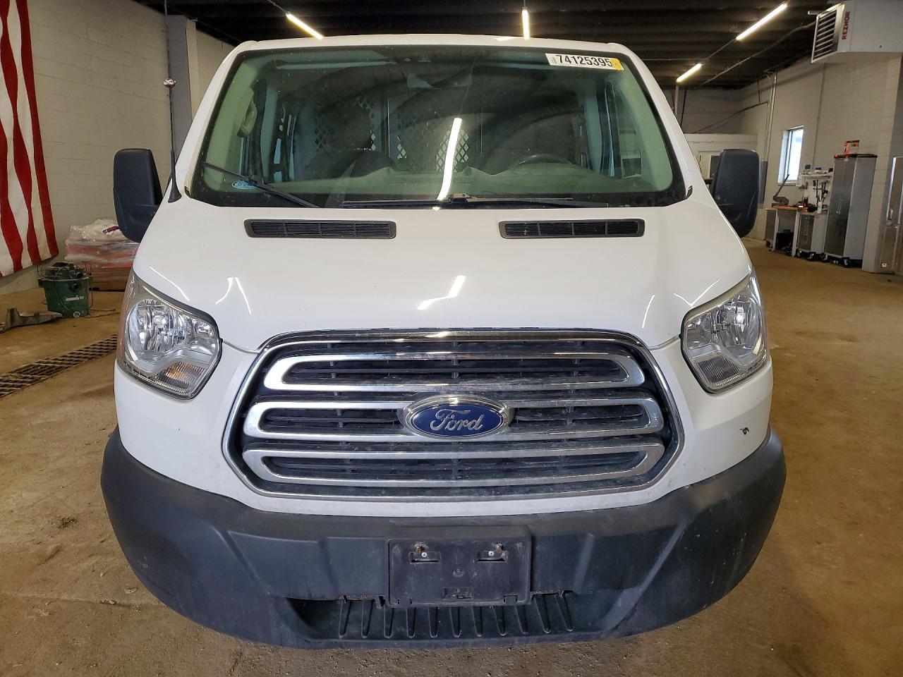 2019 Ford Transit T-250