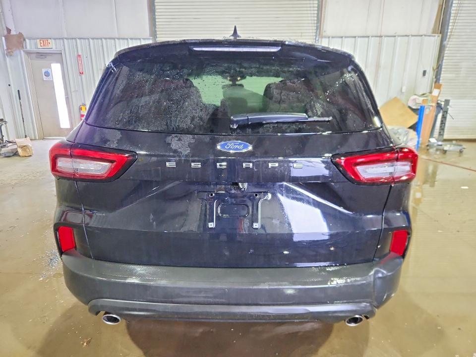 2025 Ford Escape st Line