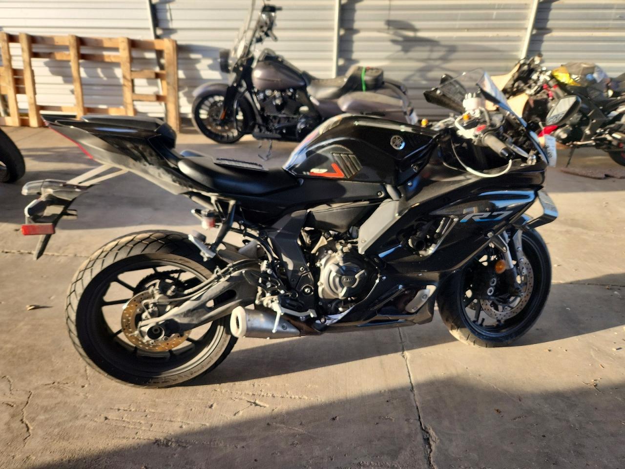 2023 Yama YZFR7