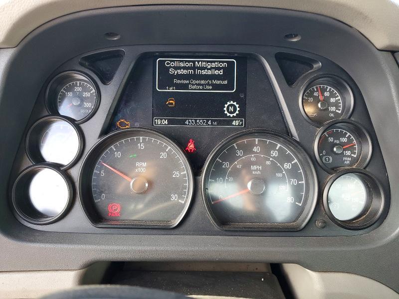 2018 Peterbilt 579 Semi Truck