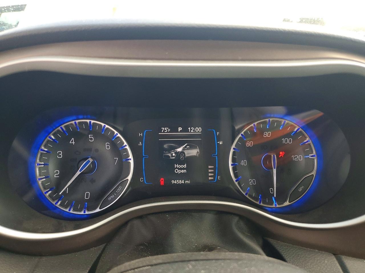 2017 Chrysler Pacifica Touring l