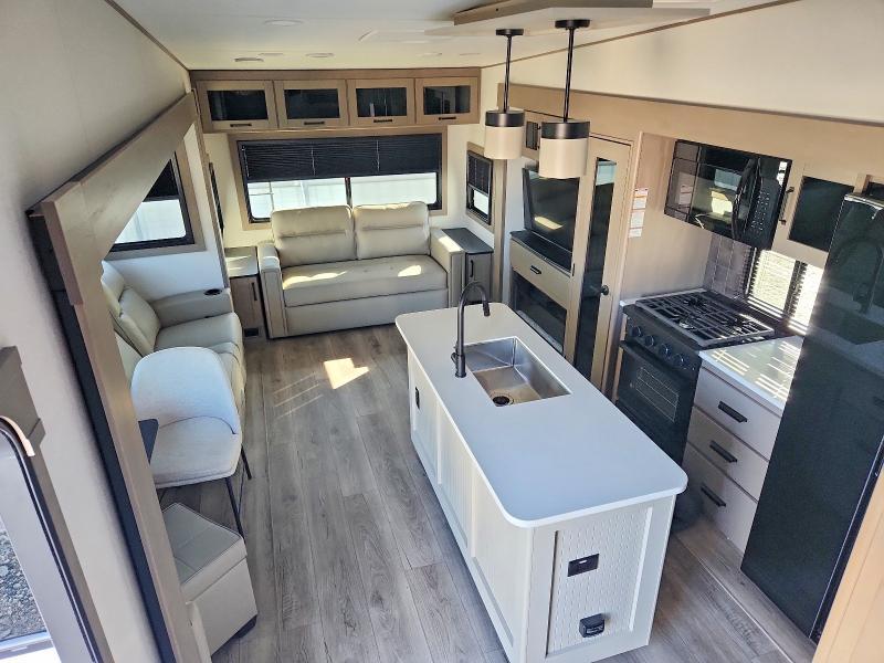 2026 Grand Desi GN Reflection Camper