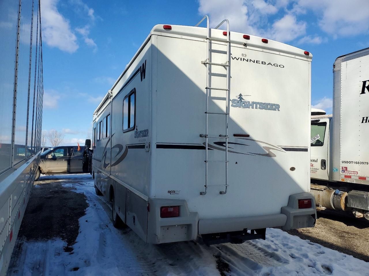2006 Winnebago Sightseer 30B