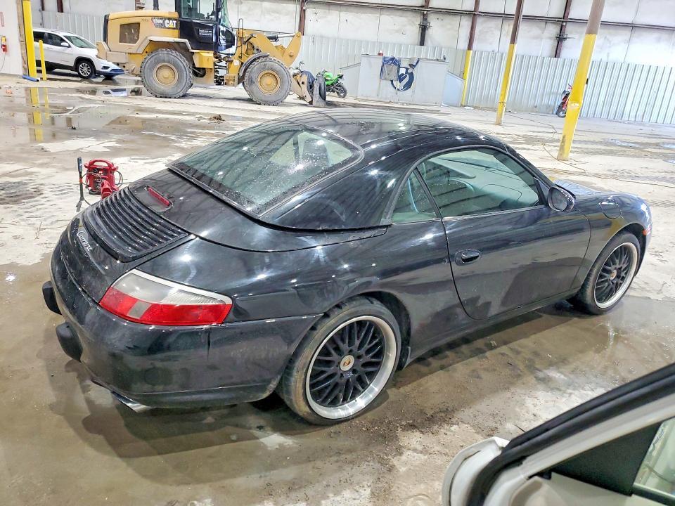2000 Porsche 911 Carrera 2