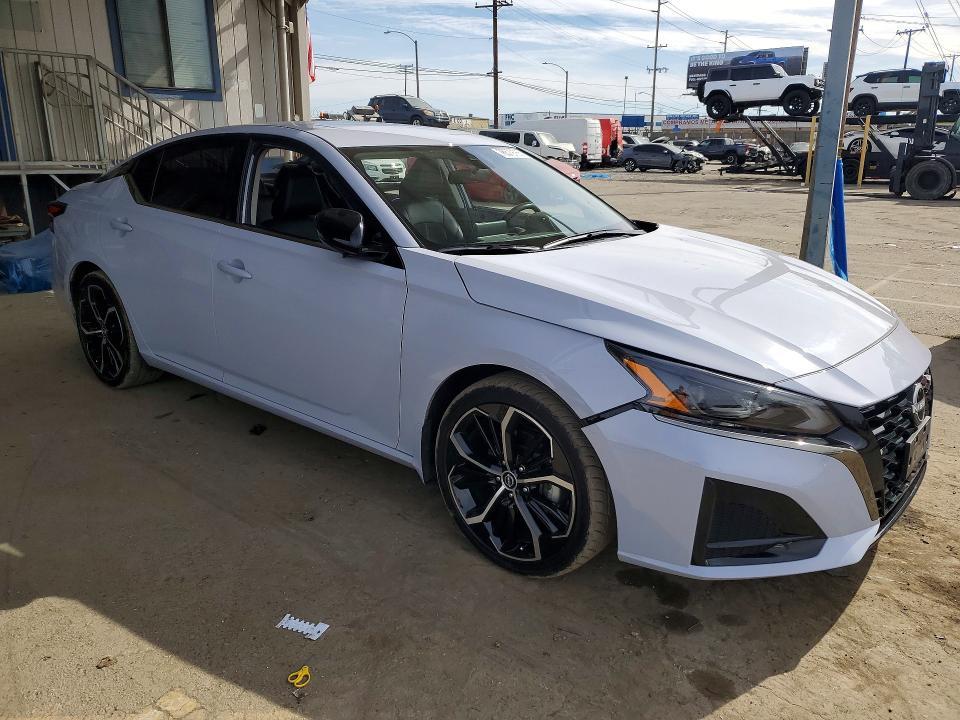 2025 Nissan Altima