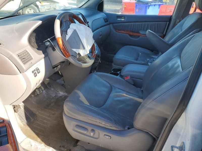 2009 Toyota Sienna xle