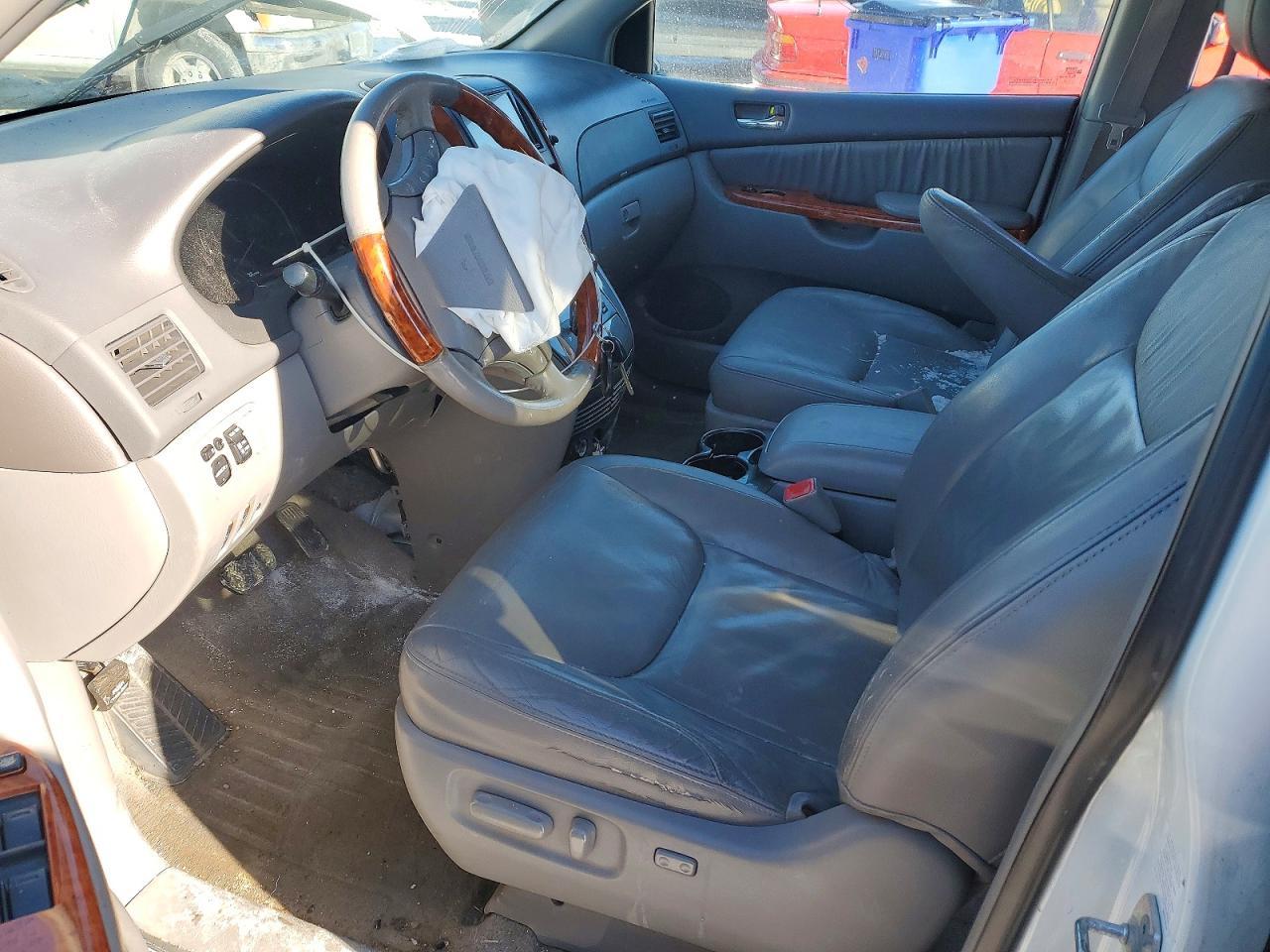 2009 Toyota Sienna xle