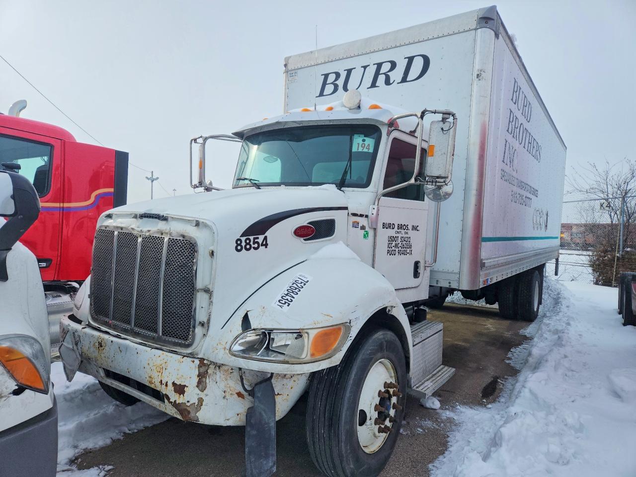 2017 Peterbilt 337 BOX Truck