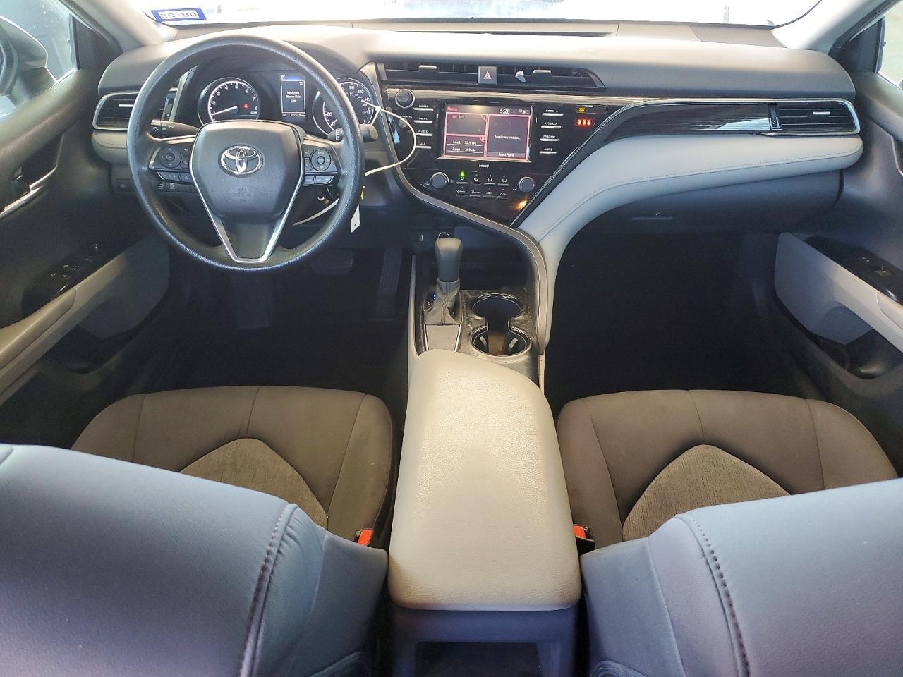 2020 Toyota Camry le