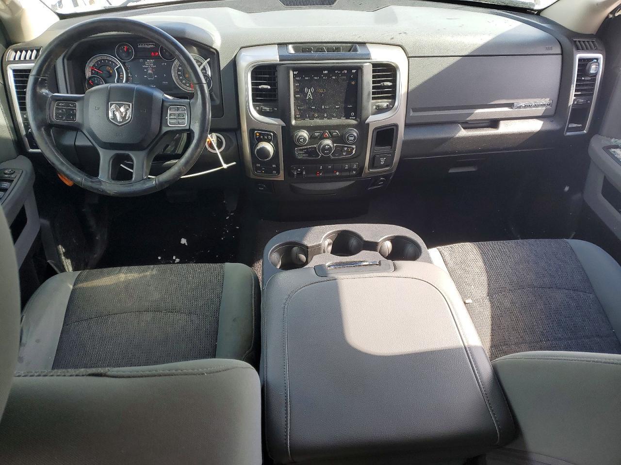 2018 Dodge Ram 1500 slt