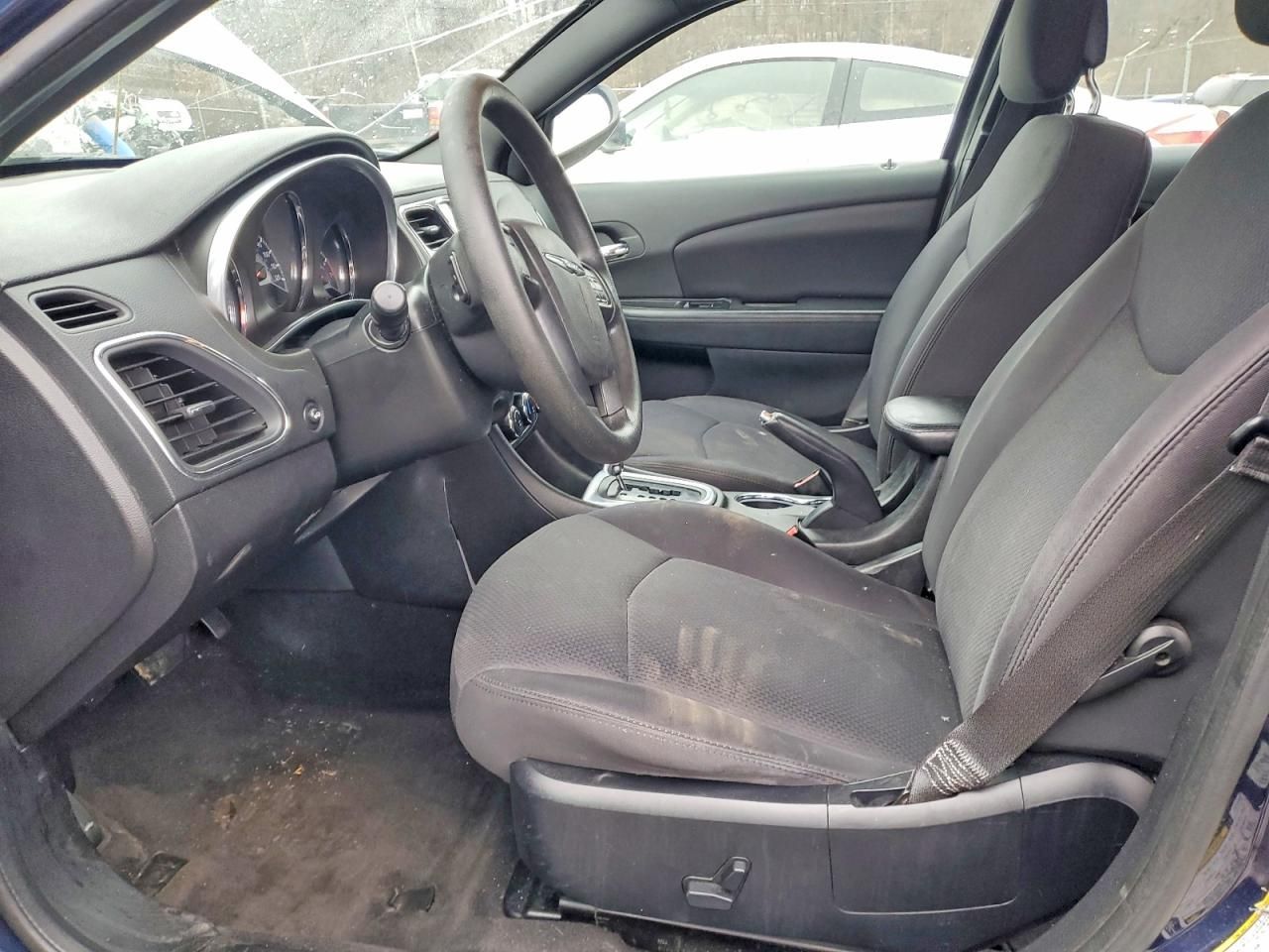 2014 Chrysler 200 lx