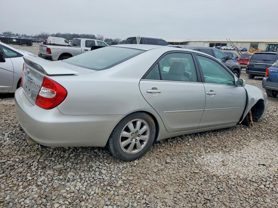 2004 Toyota Camry xle V6