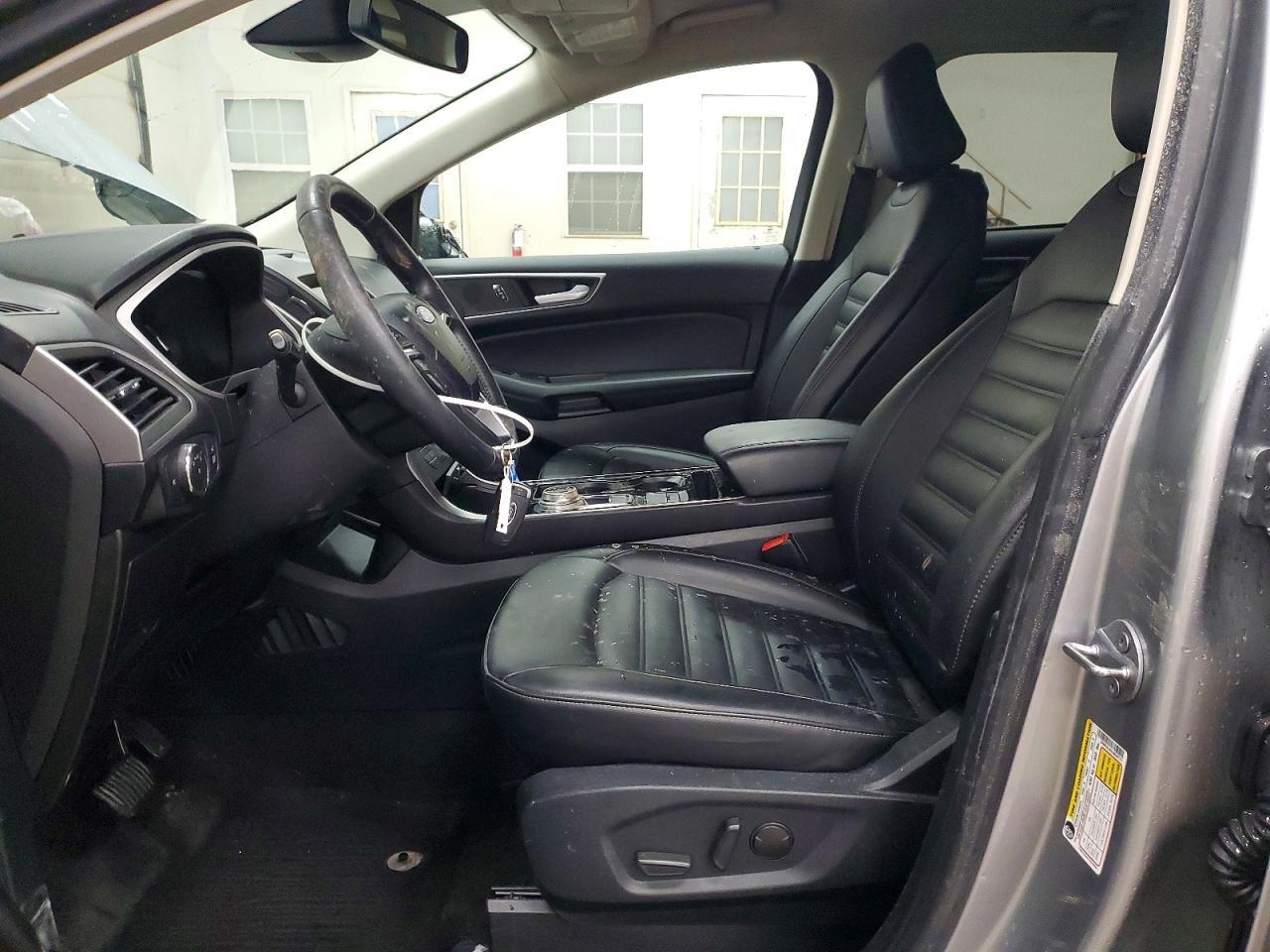 2020 Ford Edge sel