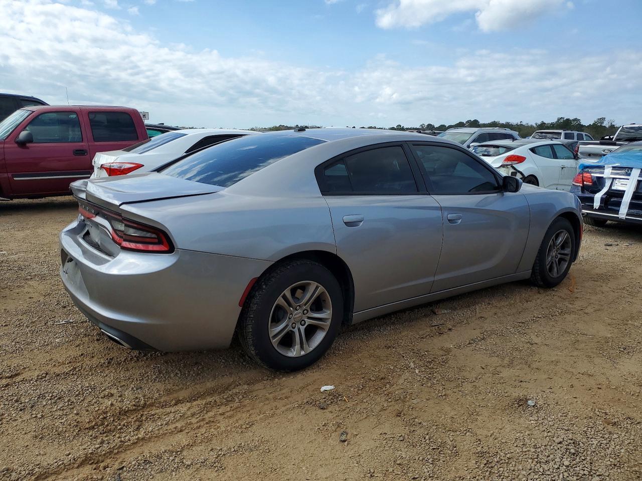 2015 Dodge Charger se