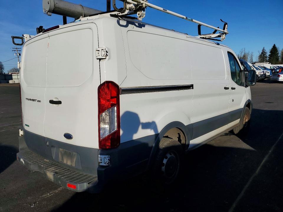 2017 Ford Transit T-250