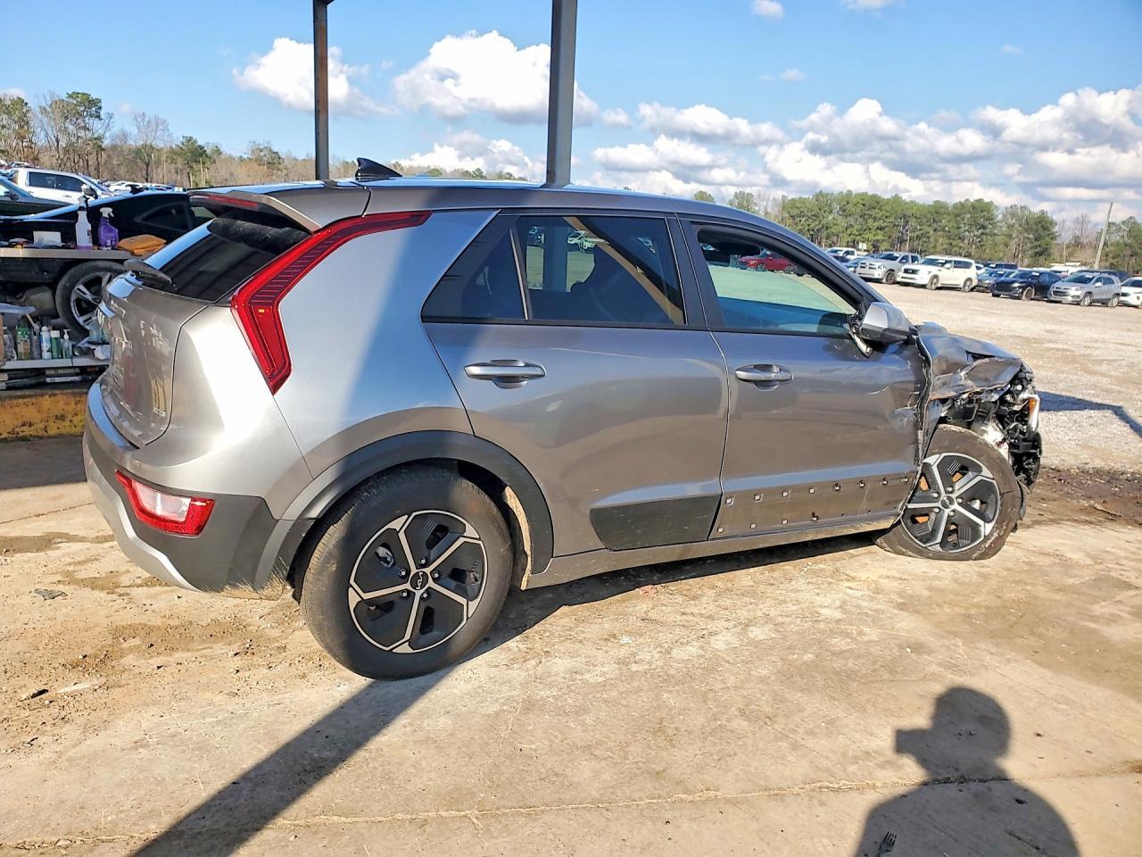 2026 KIA Niro lx