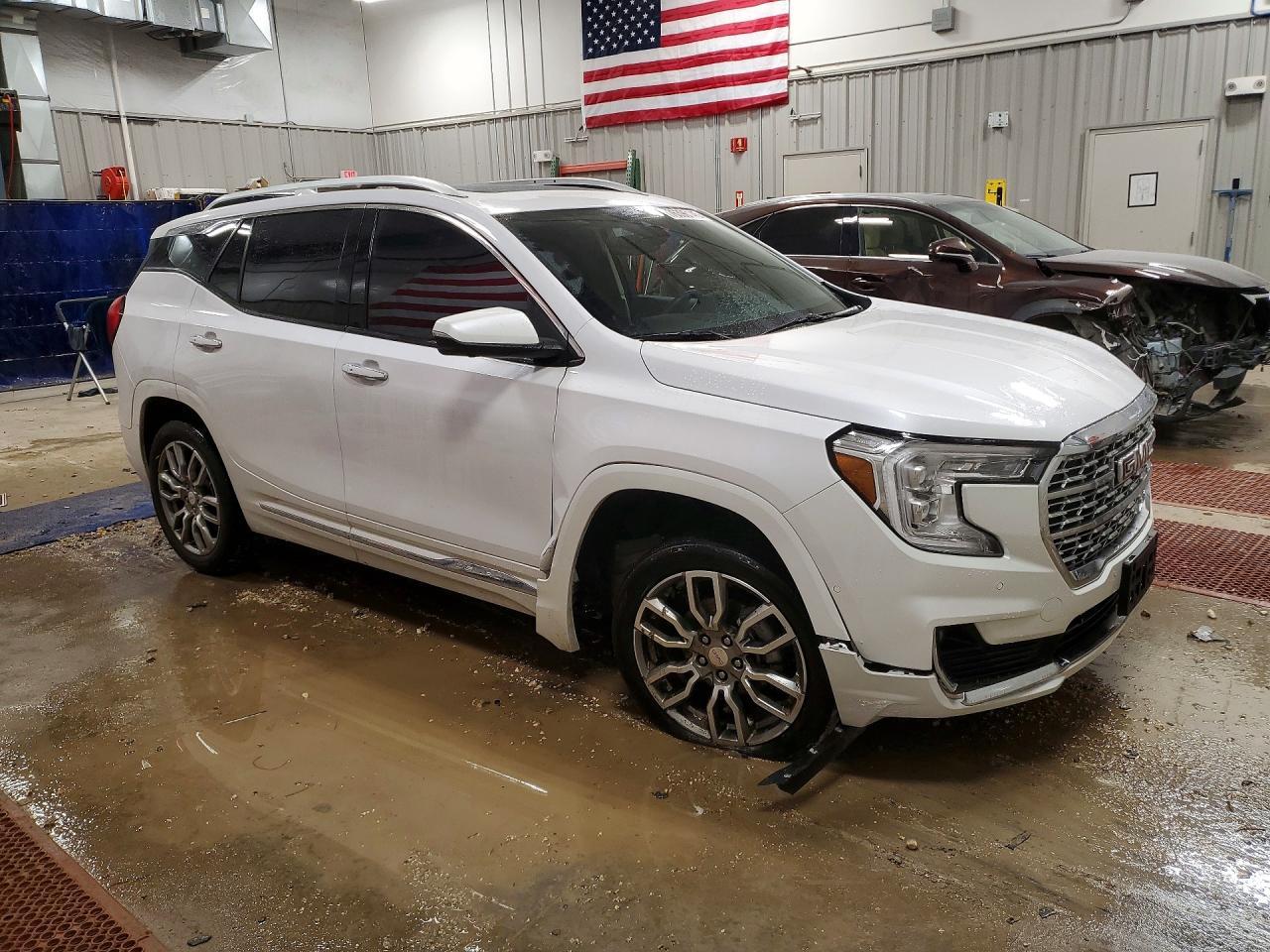 2024 GMC Terrain Denali