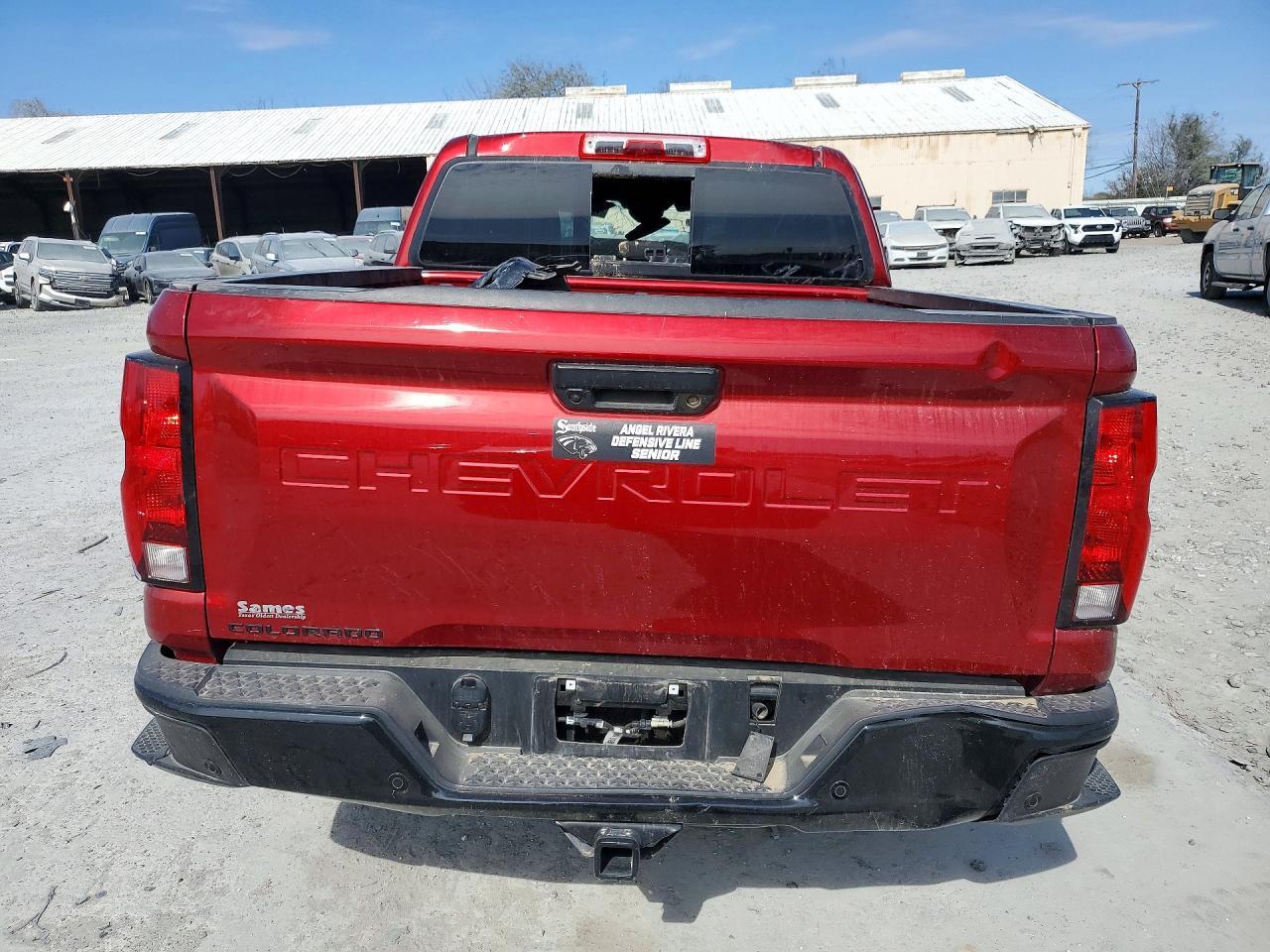 2025 Chev Colorado