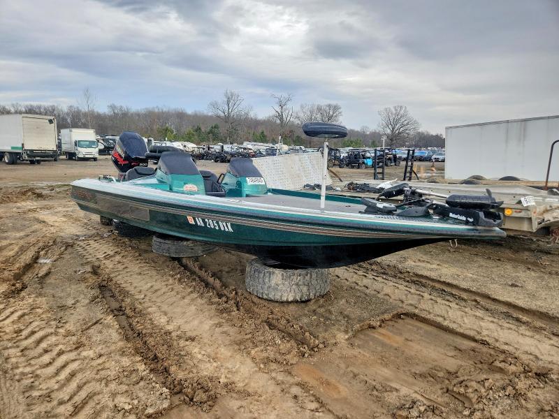 1999 Sket Boat With Trailer