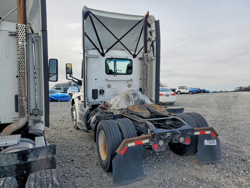 2019 Peterbilt 579 Semi Truck