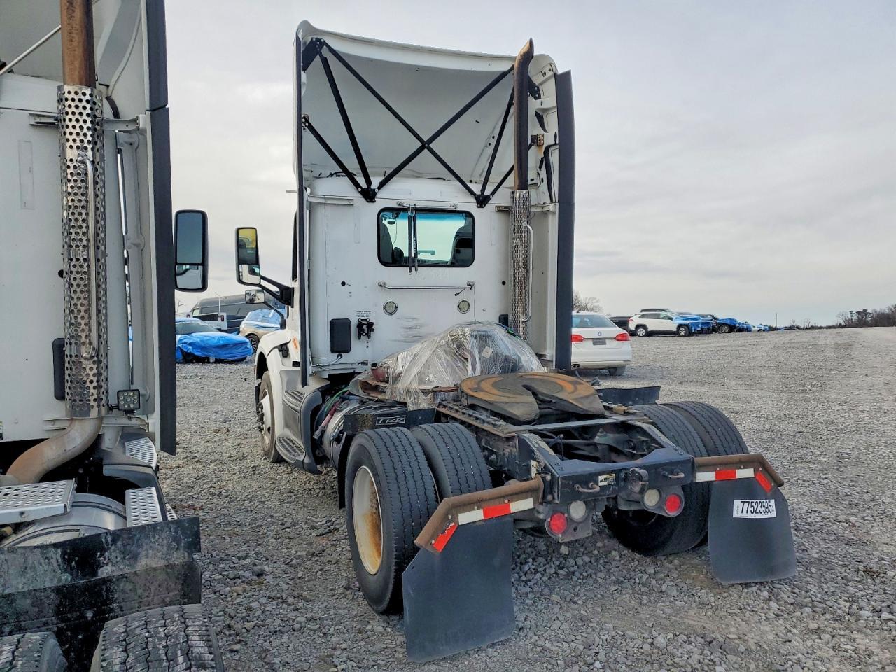 2019 Peterbilt 579 Semi Truck