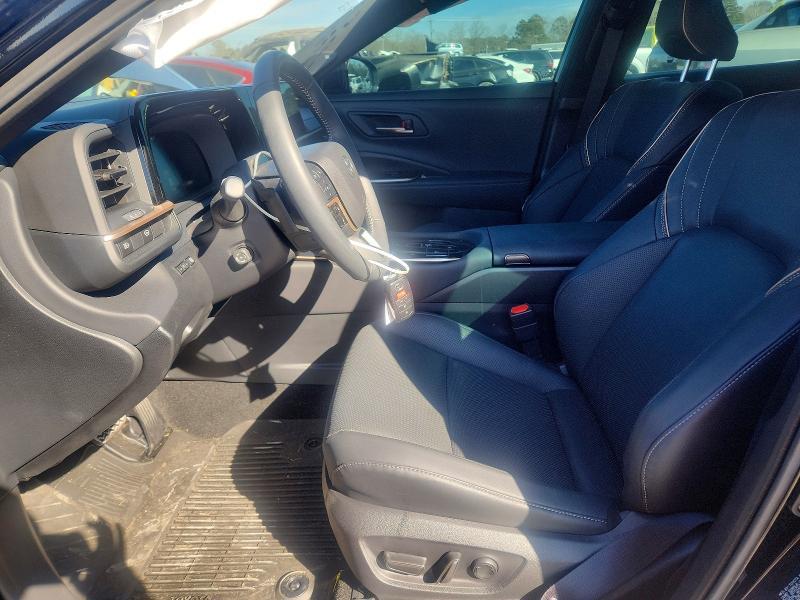 2025 Toyota Crown Platinum