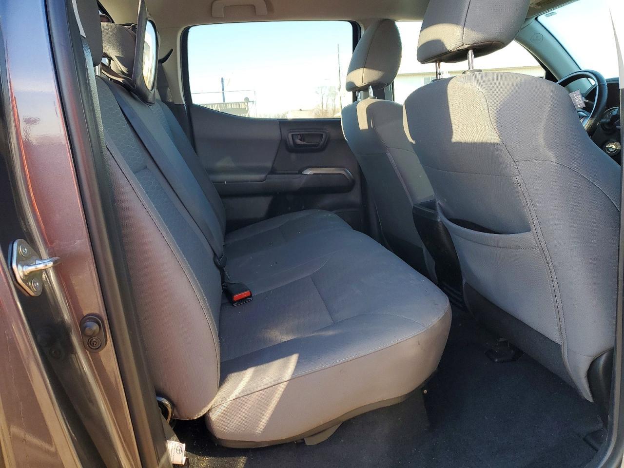 2016 Toyota Tacoma SR5 V6