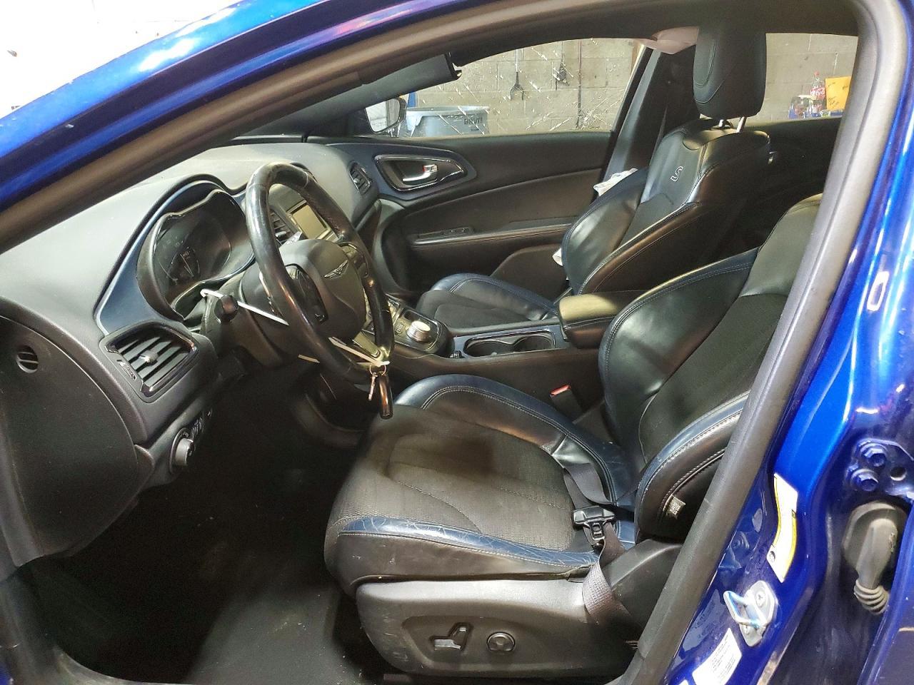 2015 Chrysler 200 s
